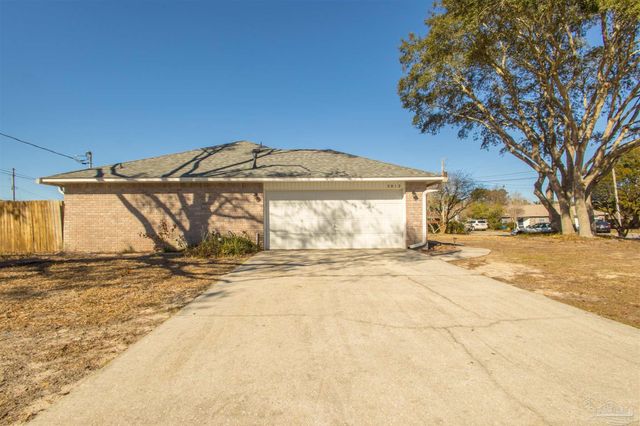 5012 Cassia Dr, Pensacola, FL 32506