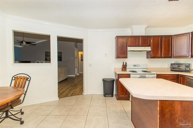 5012 Cassia Dr, Pensacola, FL 32506