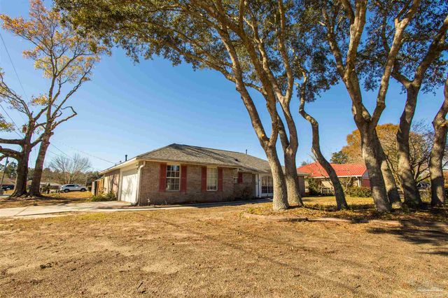 5012 Cassia Dr, Pensacola, FL 32506