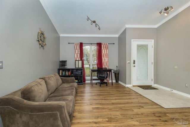 5012 Cassia Dr, Pensacola, FL 32506