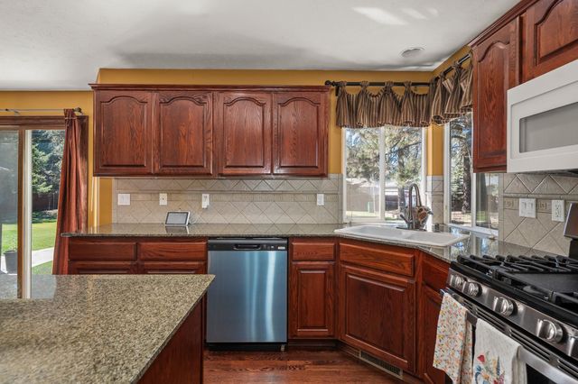 17615 N Kimberly Rd, Colbert, WA 99005