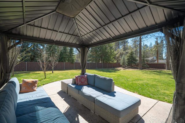 17615 N Kimberly Rd, Colbert, WA 99005