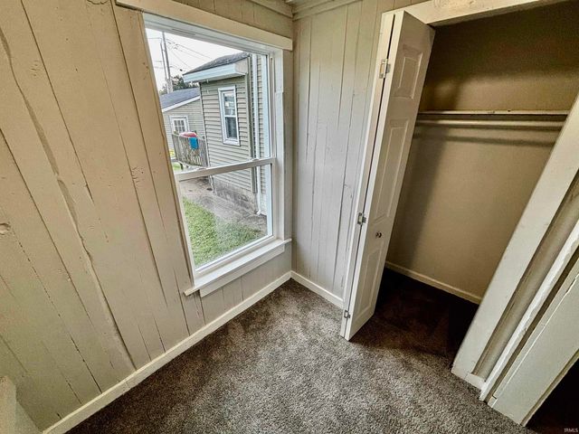 327 Ridgeway Avenue, Evansville, IN 47713