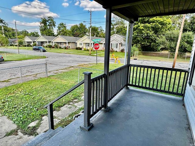 327 Ridgeway Avenue, Evansville, IN 47713