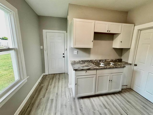 327 Ridgeway Avenue, Evansville, IN 47713