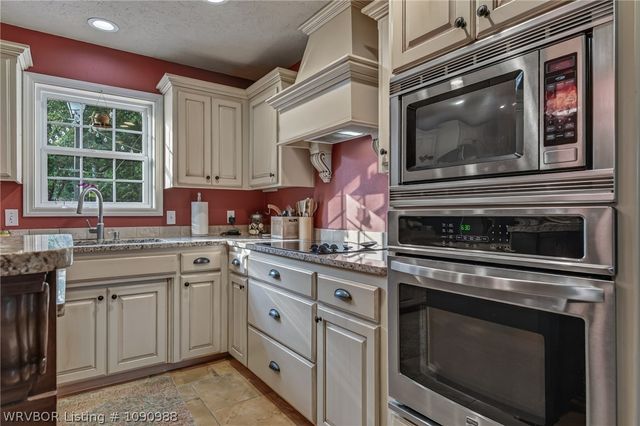 4501 S R Circle, Fort Smith, AR 72903