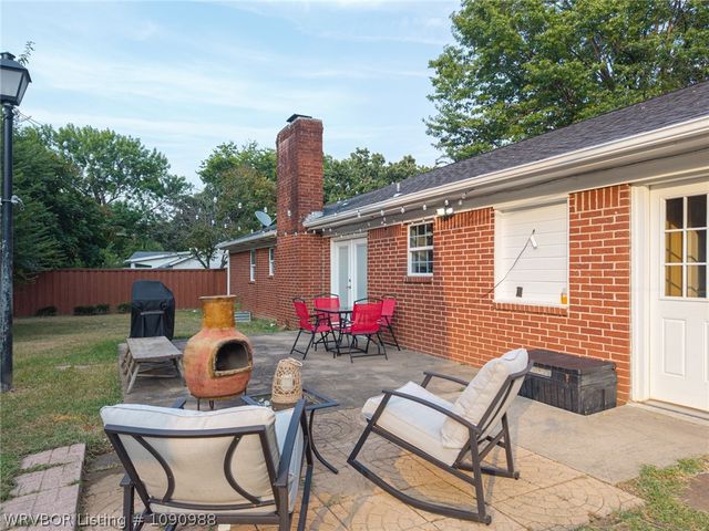 4501 S R Circle, Fort Smith, AR 72903