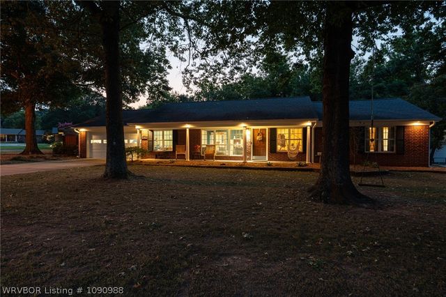4501 S R Circle, Fort Smith, AR 72903