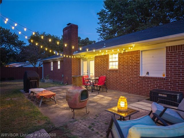 4501 S R Circle, Fort Smith, AR 72903
