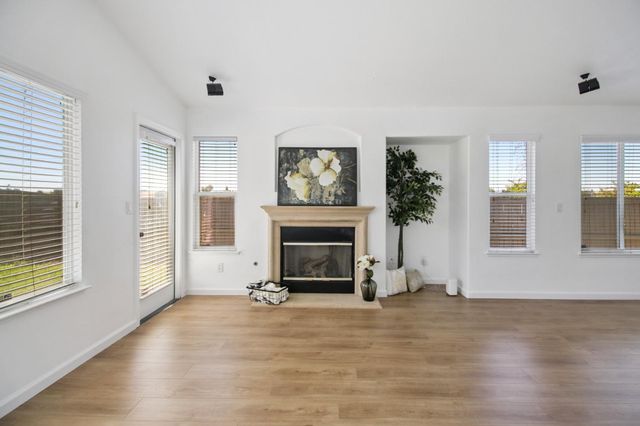 9705 Anton Oaks Way, Elk Grove, CA 95624