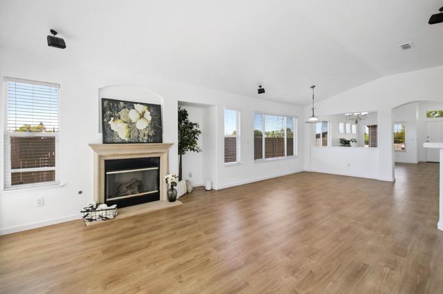 9705 Anton Oaks Way, Elk Grove, CA 95624