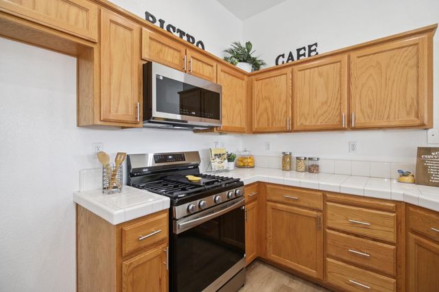 9705 Anton Oaks Way, Elk Grove, CA 95624