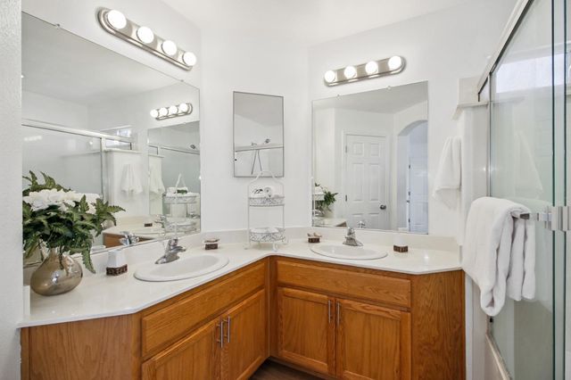 9705 Anton Oaks Way, Elk Grove, CA 95624