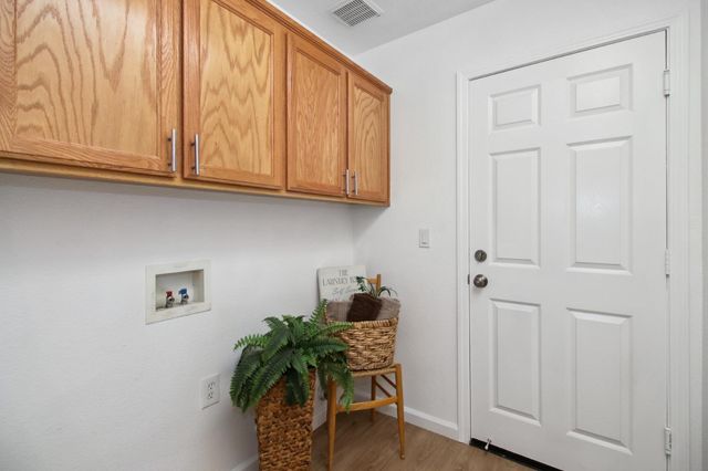 9705 Anton Oaks Way, Elk Grove, CA 95624