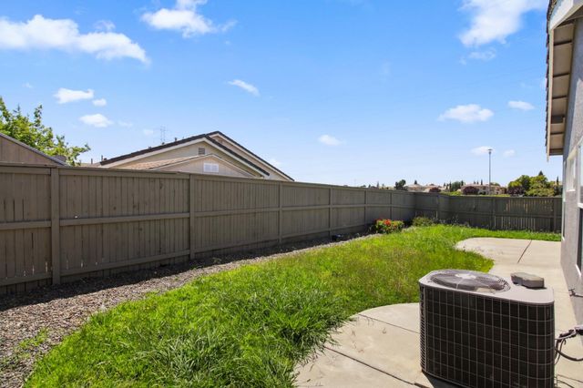 9705 Anton Oaks Way, Elk Grove, CA 95624