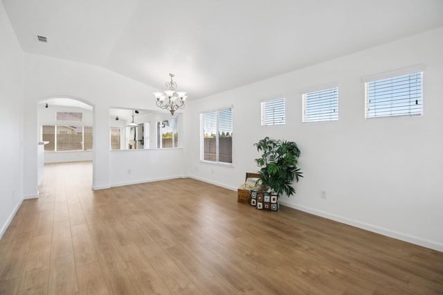 9705 Anton Oaks Way, Elk Grove, CA 95624