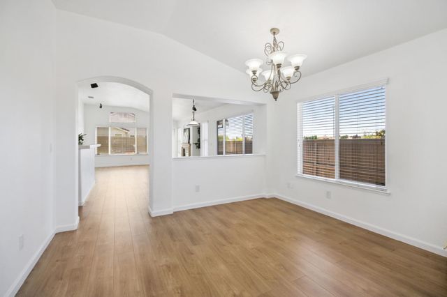 9705 Anton Oaks Way, Elk Grove, CA 95624