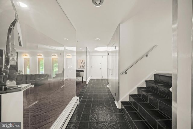 3809 MIDVALE LN, Huntingdon Valley, PA 19006
