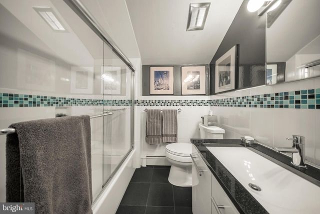 3809 MIDVALE LN, Huntingdon Valley, PA 19006
