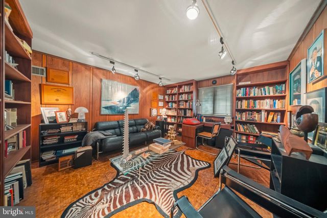 3809 MIDVALE LN, Huntingdon Valley, PA 19006