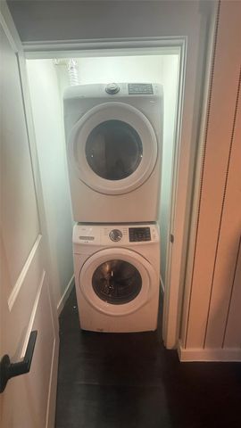 2300 Stanford Street D, Houston, TX 77006