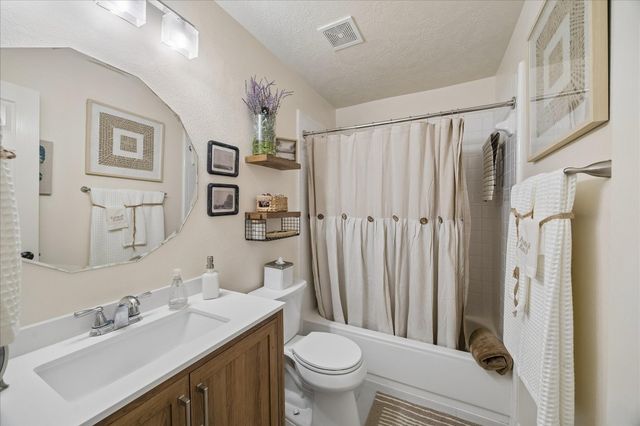 12418 Rutgers Park Court, Houston, TX 77058