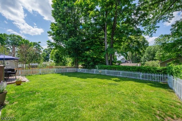26 Lakeview Rd, Sparta Twp., NJ 07871