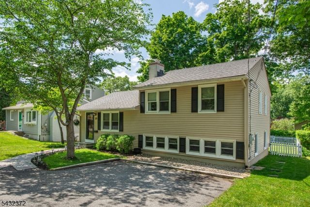 26 Lakeview Rd, Sparta Twp., NJ 07871
