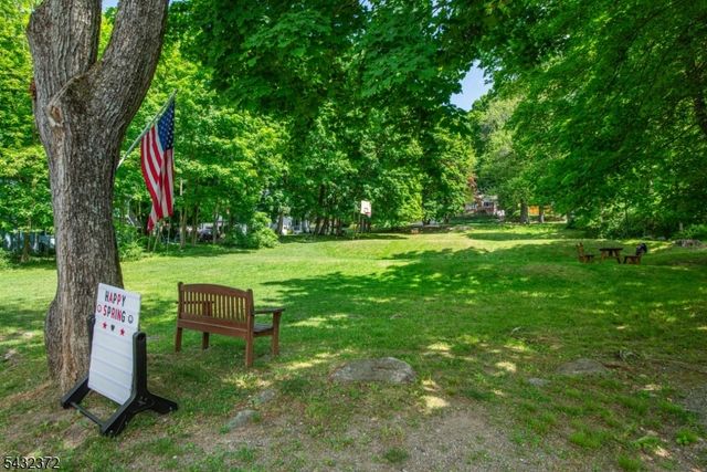26 Lakeview Rd, Sparta Twp., NJ 07871
