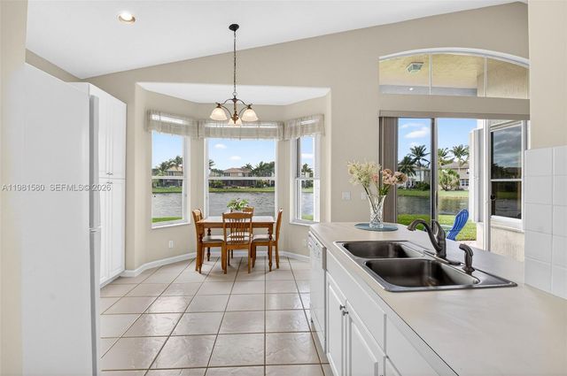 6595 Jackie Way, Lake Worth, FL 33467