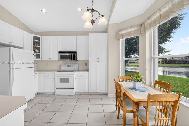 6595 Jackie Way, Lake Worth, FL 33467