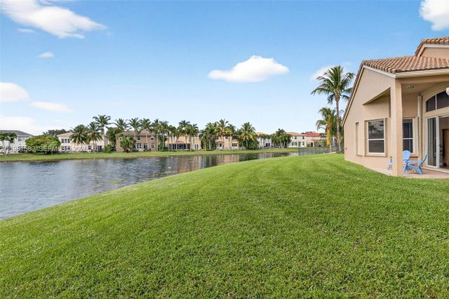 6595 Jackie Way, Lake Worth, FL 33467