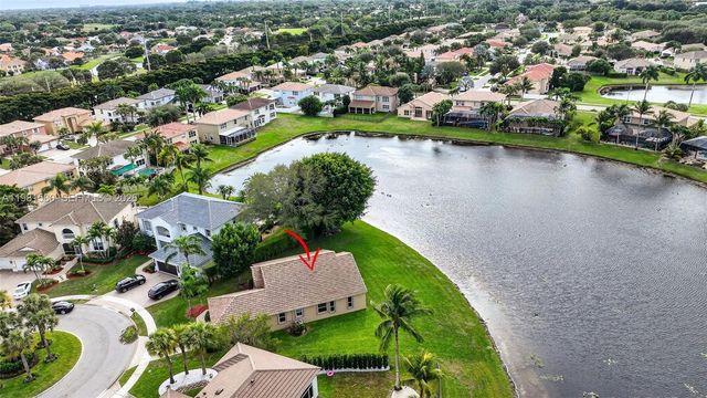 6595 Jackie Way, Lake Worth, FL 33467