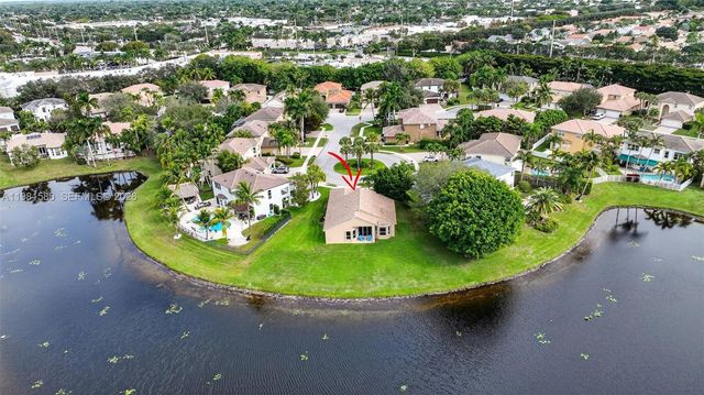 6595 Jackie Way, Lake Worth, FL 33467