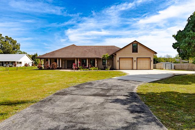 2774 Gentile Road, Fort Pierce, FL 34945