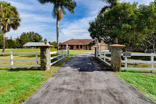 2774 Gentile Road, Fort Pierce, FL 34945