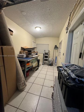 5890 NW 16th Ct, Sunrise, FL 33313