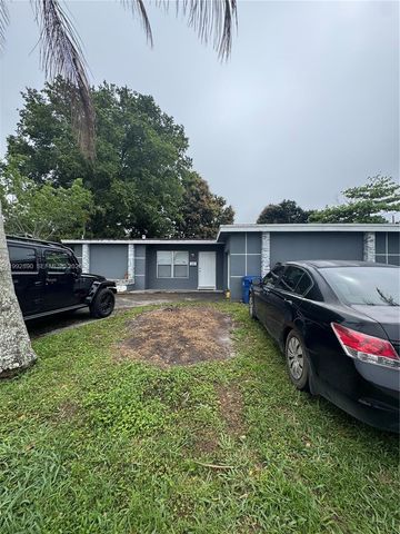 5890 NW 16th Ct, Sunrise, FL 33313