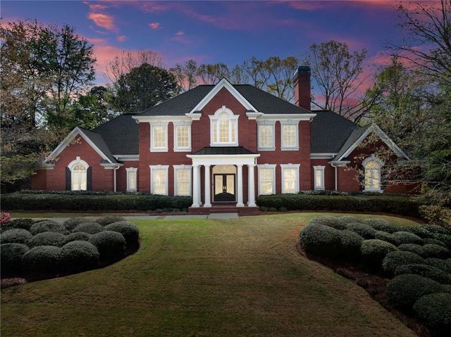 2520 Heritage Court, Buford, GA 30518