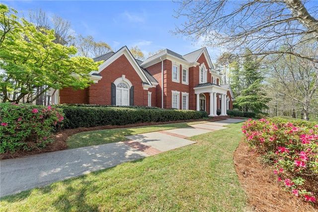 2520 Heritage Court, Buford, GA 30518