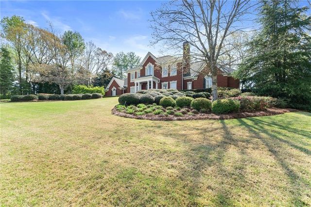 2520 Heritage Court, Buford, GA 30518