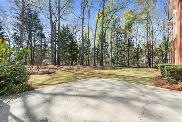 2520 Heritage Court, Buford, GA 30518