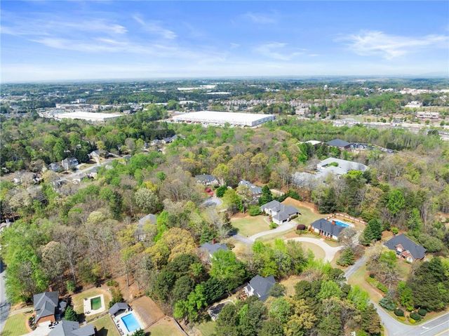 2520 Heritage Court, Buford, GA 30518