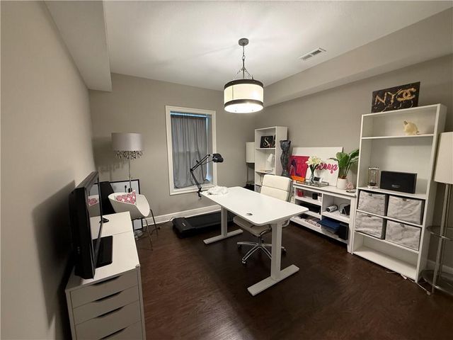 21004 E 37th Terrace S, Independence, MO 64057