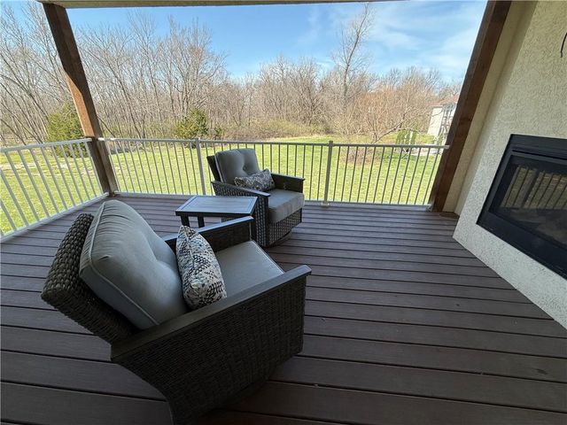 21004 E 37th Terrace S, Independence, MO 64057