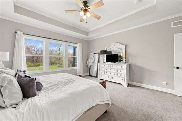 21004 E 37th Terrace S, Independence, MO 64057