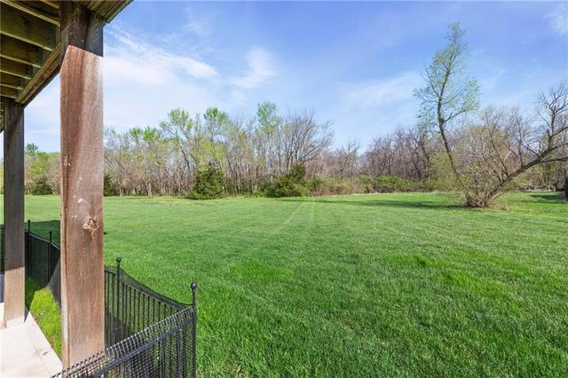 21004 E 37th Terrace S, Independence, MO 64057