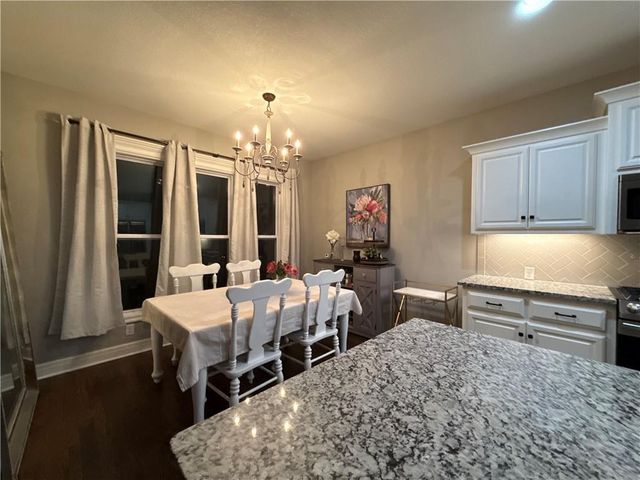 21004 E 37th Terrace S, Independence, MO 64057