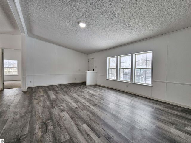 2171 Betty Lane, Mt Pleasant, MI 48858