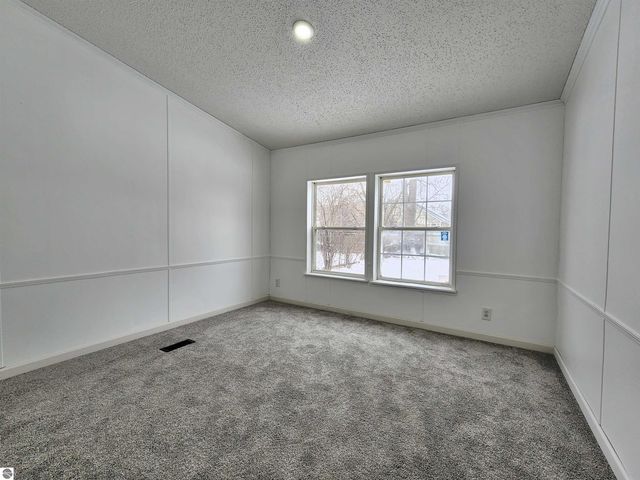 2171 Betty Lane, Mt Pleasant, MI 48858